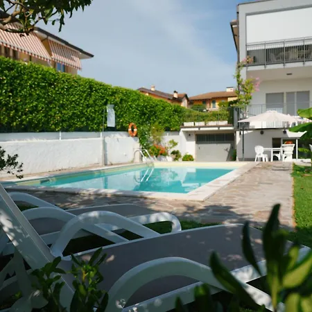 Casa de hóspedes Da Mirella 4*