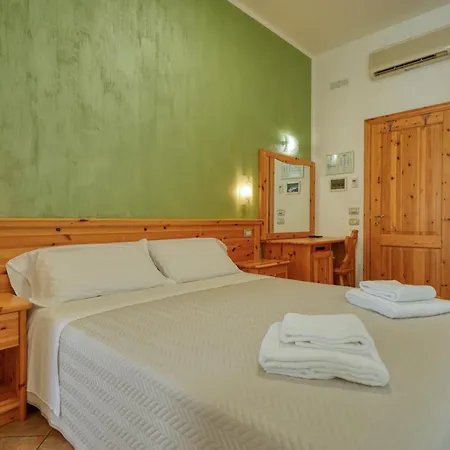 Da Mirella Casa de hóspedes 4*