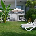 Da Mirella Πανσιόν Λατζίζε