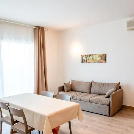 Da Mirella 4*